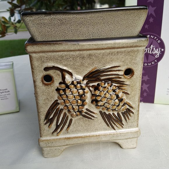 Scentsy Warmer DSW-Pine Portable Luminaire #4854 - Picture 1 of 7